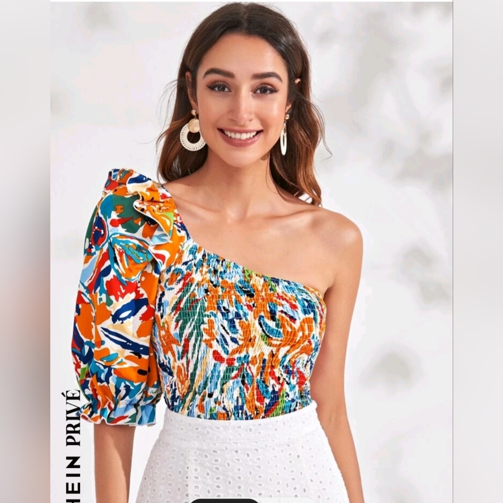 NWOT Shein one sleeve crop top